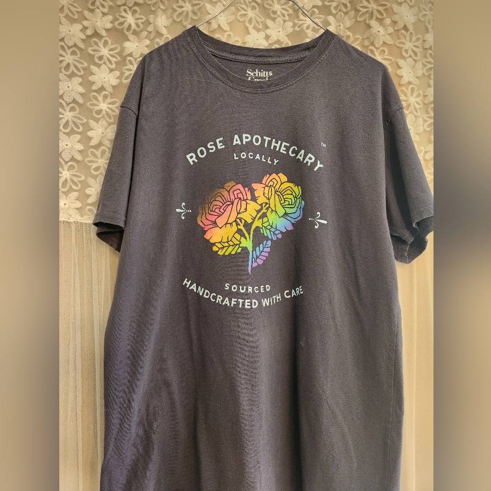 XL Schitt's Creek Rose Apothecary tee